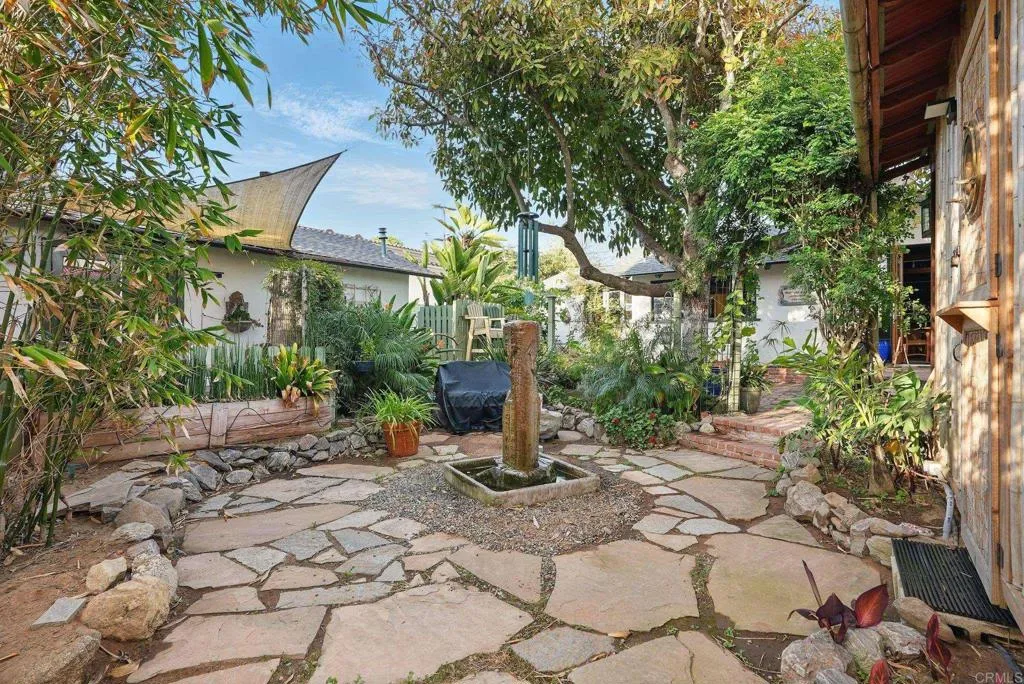 https://cdn.realtyfeed.com/cdn/127/306455847/1bc099a00c4d9a02a9fc94fe69ab669d.webp
