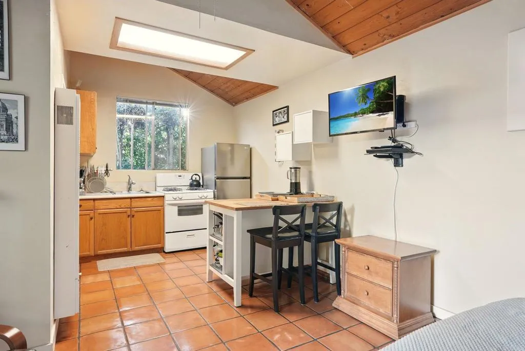 https://cdn.realtyfeed.com/cdn/127/306455847/9f791e5a4efabae13d432a87d05fdbe6.webp