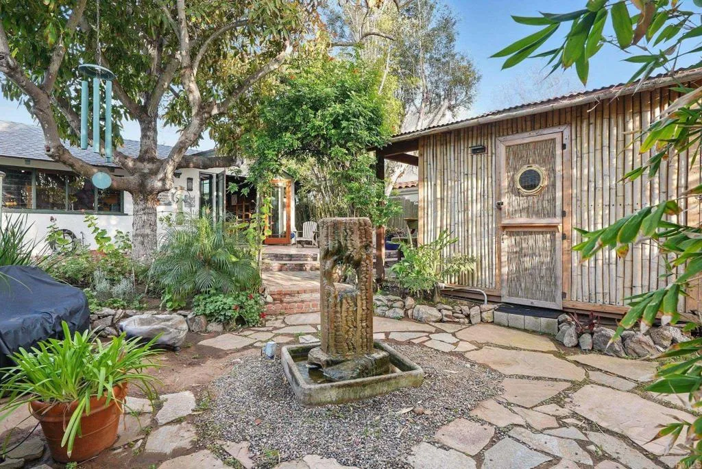 https://cdn.realtyfeed.com/cdn/127/306455847/c153bf815da0fa6e02648a83a84d9bfe.webp