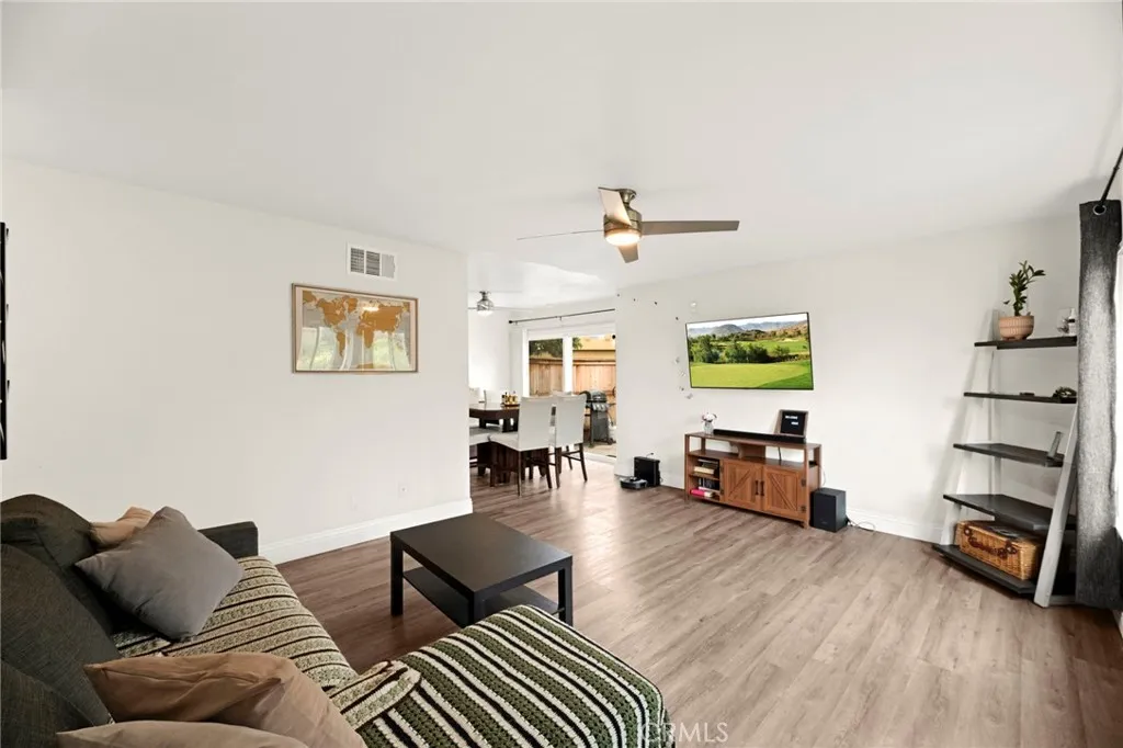 https://cdn.realtyfeed.com/cdn/127/306455992/730e14424f70836685f0c5232e749538.webp