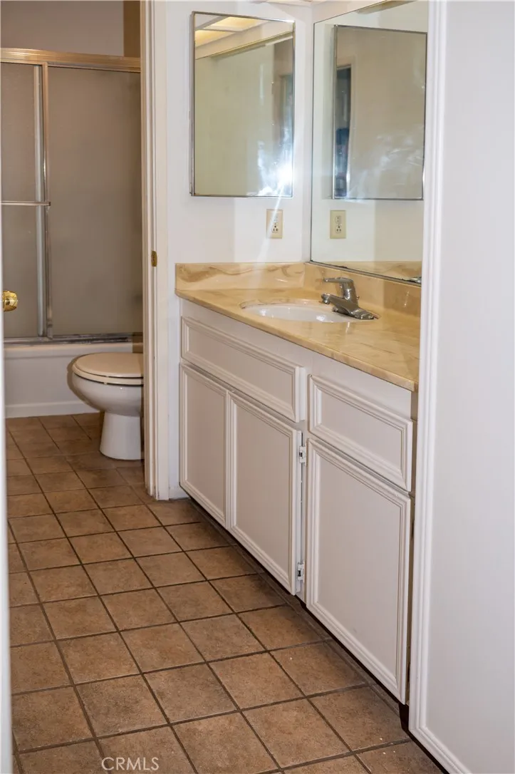 Photo #6: TR25122531 Listing 
