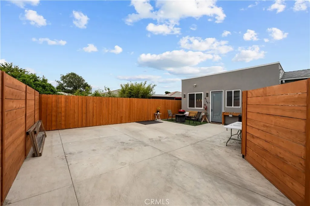https://cdn.realtyfeed.com/cdn/127/306456506/906f619591d631f9bae478cb96e39653.webp