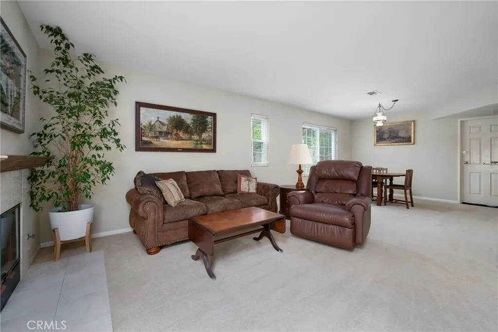 Photo #2: OC25121900 Listing 
