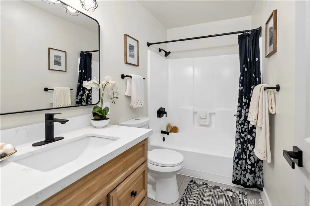 Photo #7: SW25123350 Listing: Photo #7