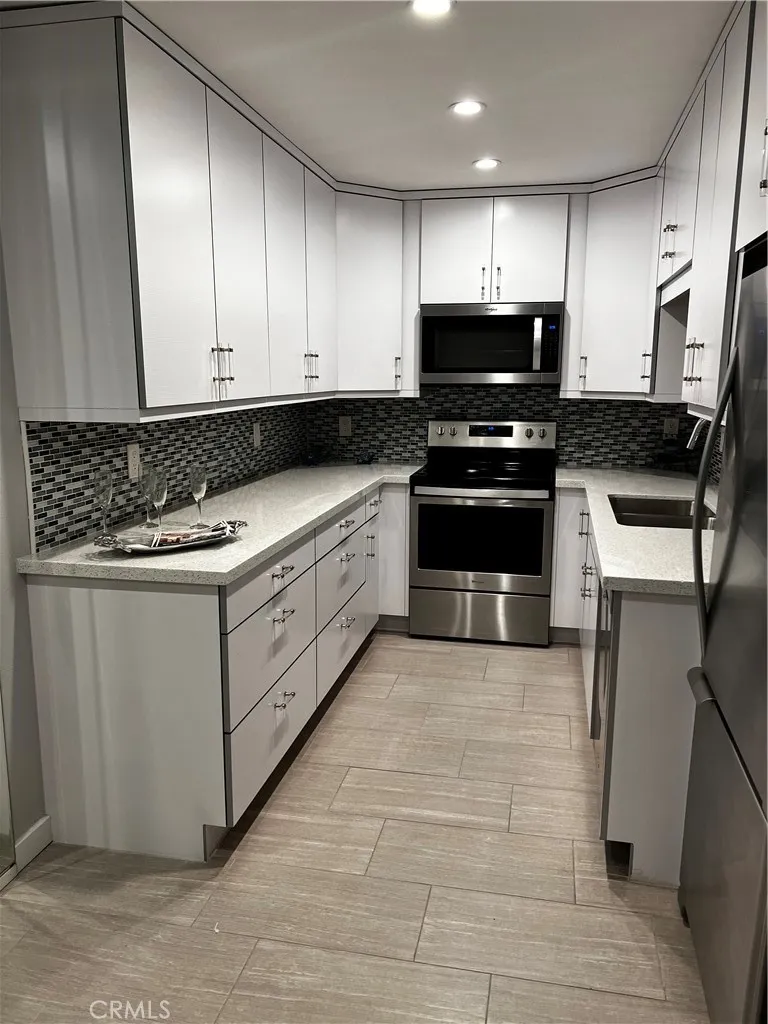 Photo #3: IV25120612 Listing 