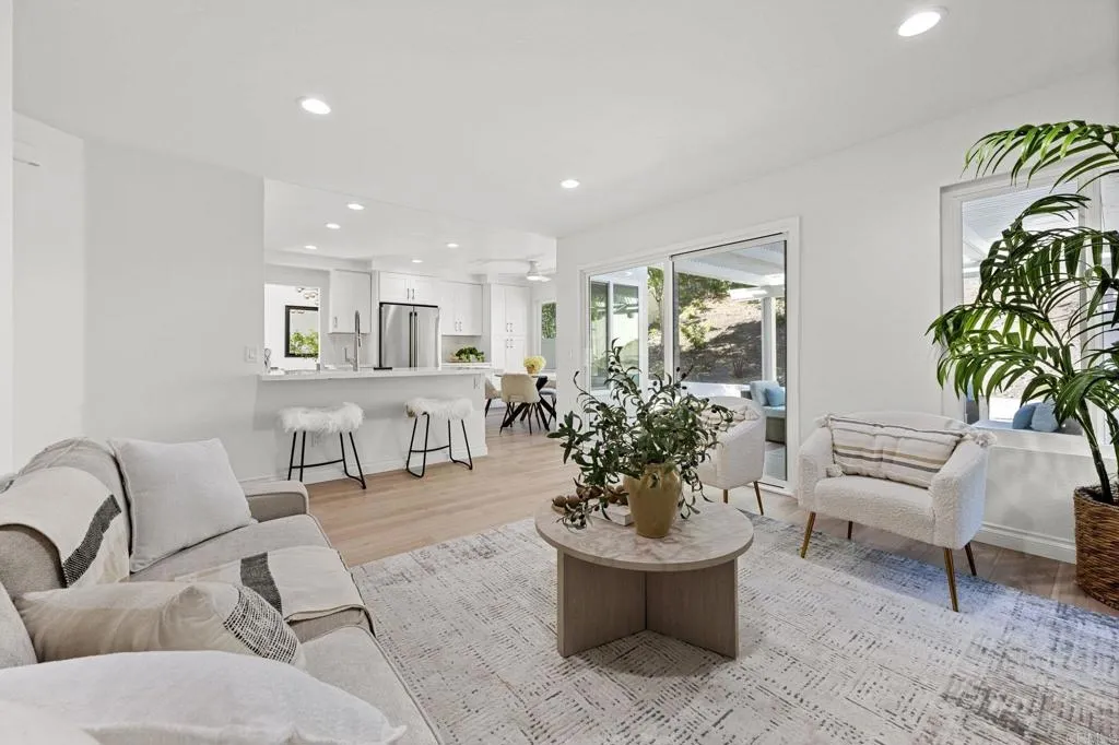https://cdn.realtyfeed.com/cdn/127/306456970/2bd1a99ff3492bc17d3f72220f48ff65.webp