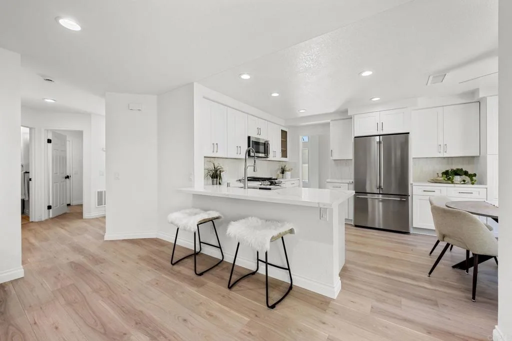 https://cdn.realtyfeed.com/cdn/127/306456970/4e4546066965b48637ccaf0c24984bfa.webp