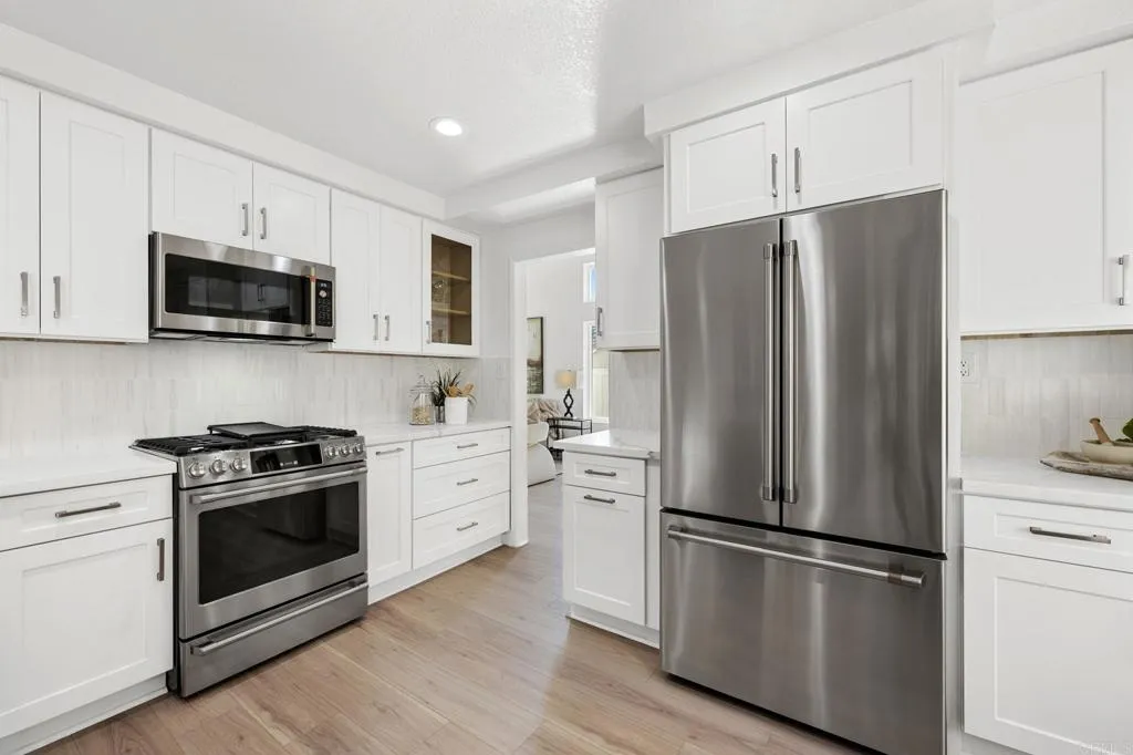 https://cdn.realtyfeed.com/cdn/127/306456970/741025f6d2e9dadfd688e70f70dfcb0b.webp
