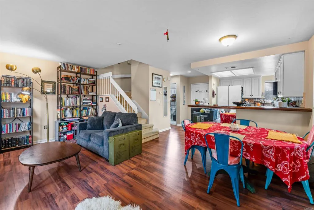 https://cdn.realtyfeed.com/cdn/127/306456972/002be09f745504eb615b3a1a8bdb631d.webp