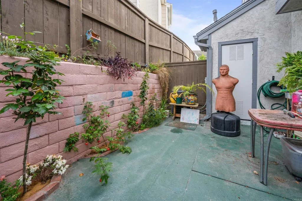 https://cdn.realtyfeed.com/cdn/127/306456972/56fb14c51faf8515c0d0329f722feb07.webp