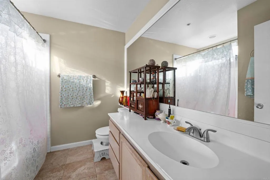 https://cdn.realtyfeed.com/cdn/127/306456972/cb9cfc01b75f639bf637ca4fcf06f24d.webp