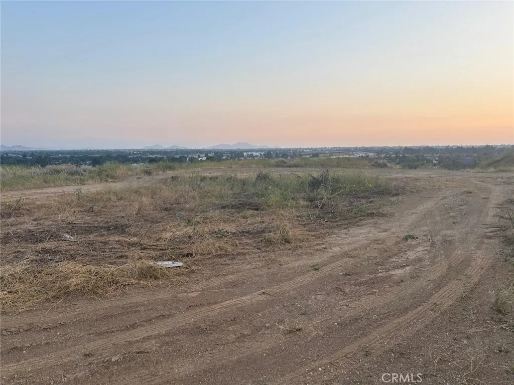 1084 W Marshall Blvd, San Bernardino, CA 92405 - Photo 3 of 16, San Bernardino, CA