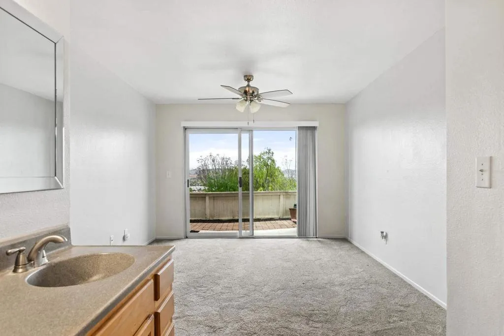 https://cdn.realtyfeed.com/cdn/127/306457326/2644ee2ff2d461a3f242596e3df315a3.webp