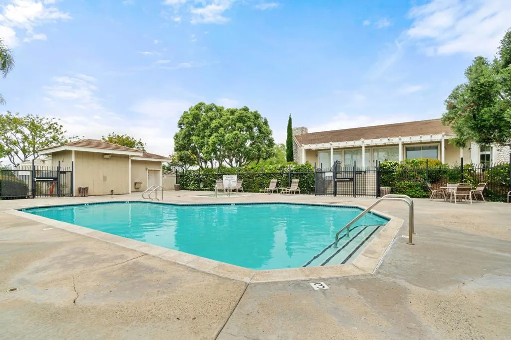 https://cdn.realtyfeed.com/cdn/127/306457326/48d94940511a638caba265ceb6210897.webp