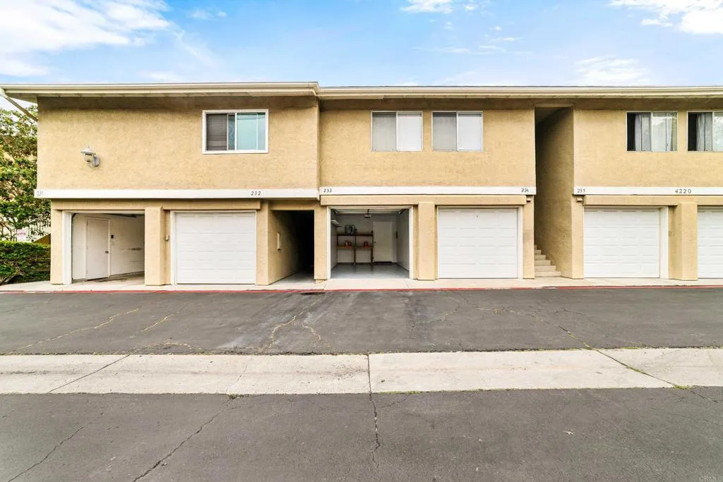 https://cdn.realtyfeed.com/cdn/127/306457326/dbe646d36c2052a3a6823df5ccd8e495.webp