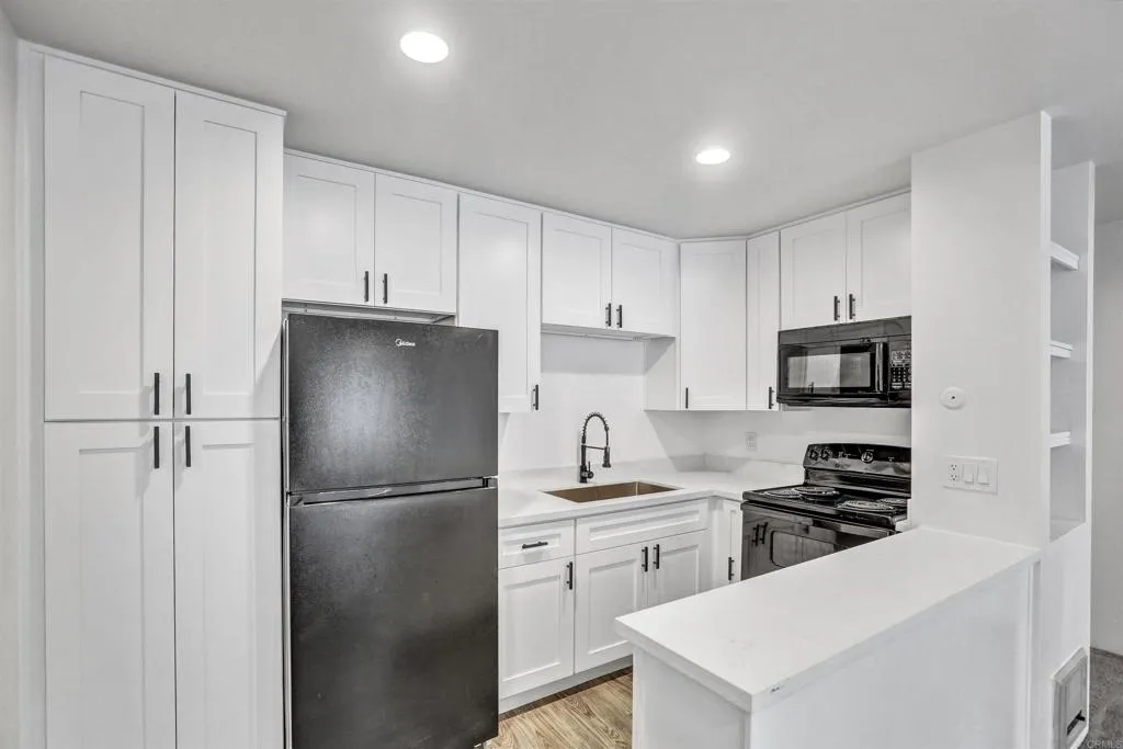 https://cdn.realtyfeed.com/cdn/127/306457420/1ad9ad6ccfbd3a3bd61e2d5d988a2f16.webp