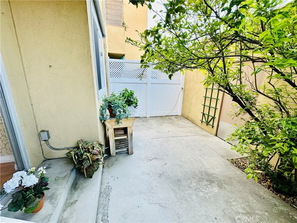 6225 Coldwater Canyon Avenue Unit 117, North Hollywood, CA 91606 - Photo 2 of 45, North Hollywood, CA