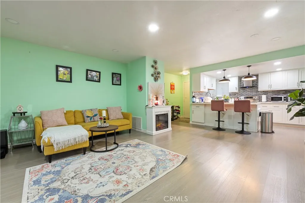 Photo #3: PT25123263 Listing 