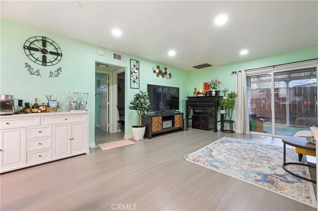 Photo #5: PT25123263 Listing 