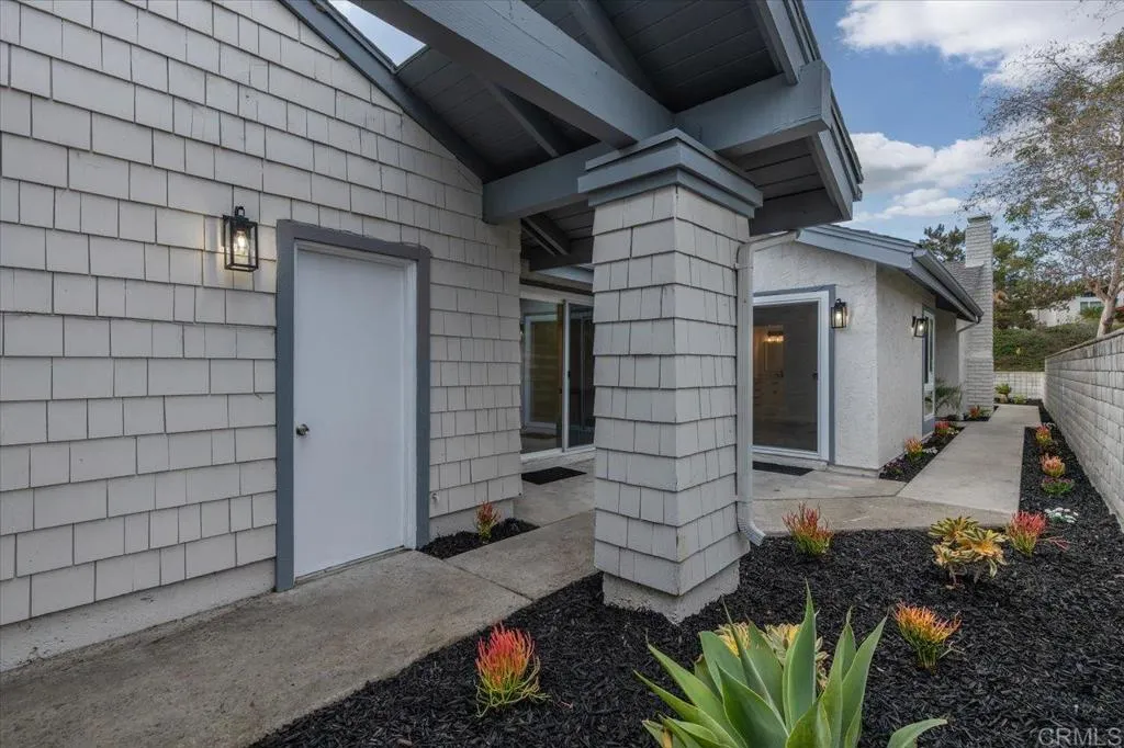 https://cdn.realtyfeed.com/cdn/127/306458180/93bbeacad894d1bdeab7be32b8d86b30.webp