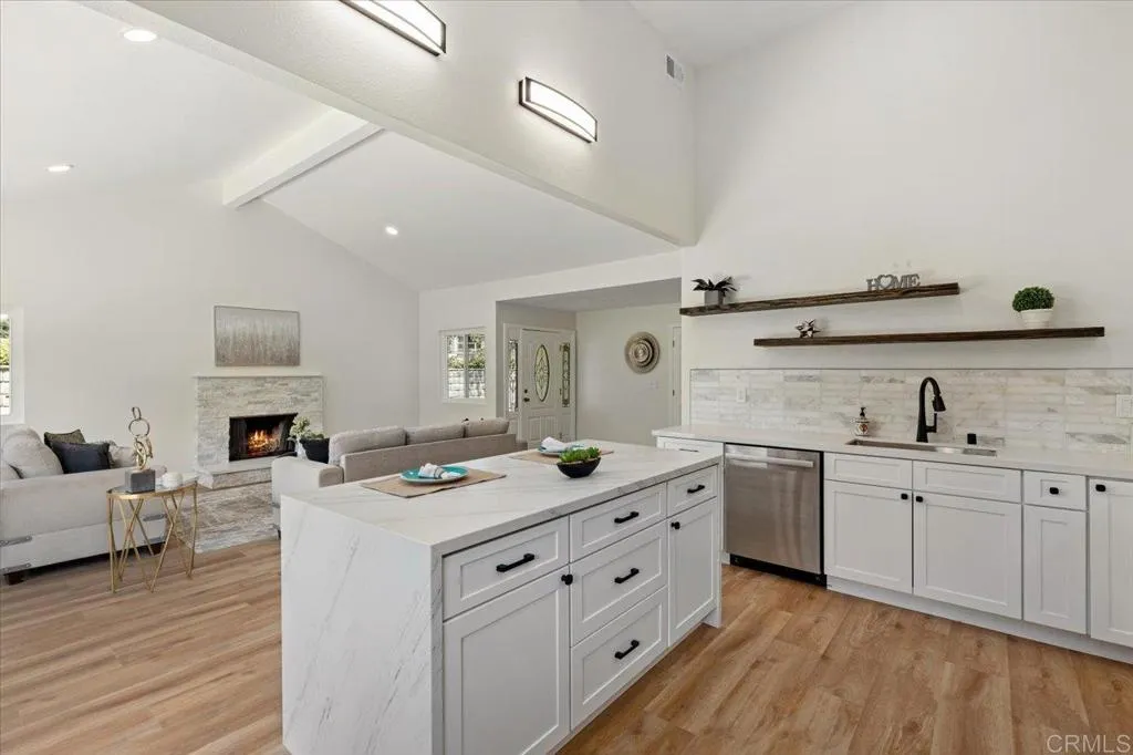 https://cdn.realtyfeed.com/cdn/127/306458180/f4c995dd7cff9c5d4349f09f9e65b37f.webp