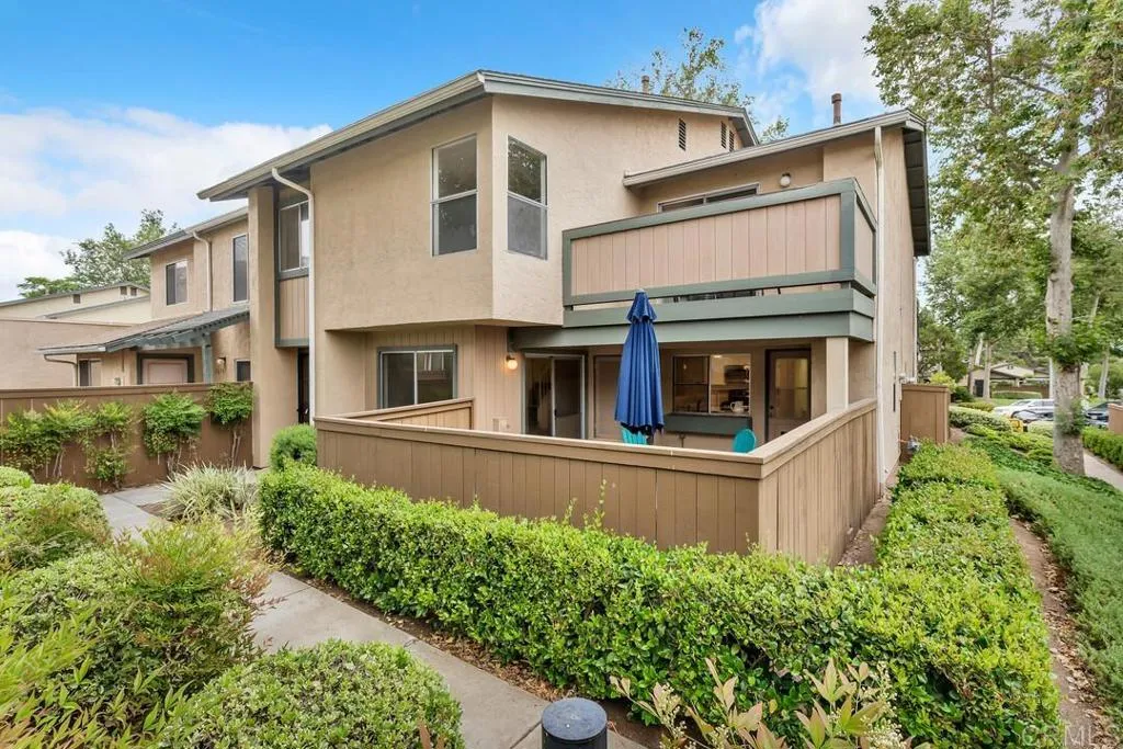 https://cdn.realtyfeed.com/cdn/127/306458181/2a785a5f8b3fb857f4c78a6af030a749.webp