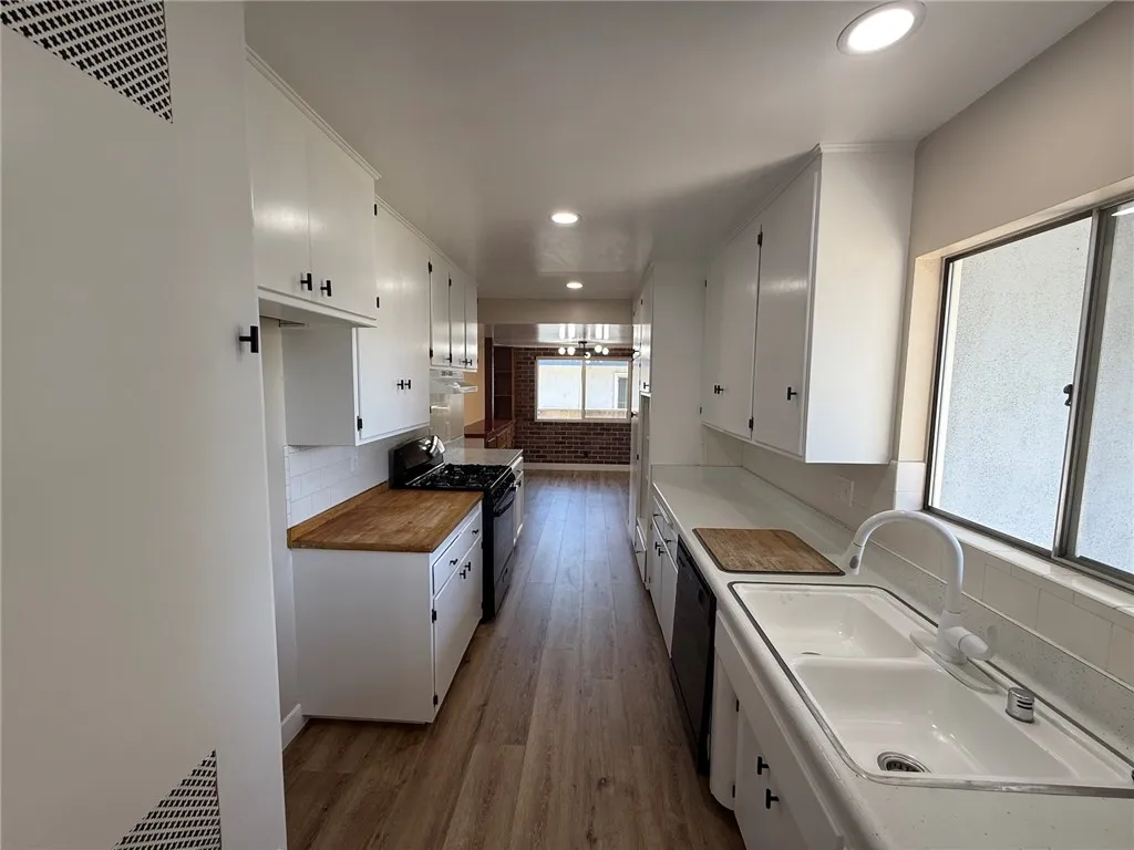 1124 N Old Mill Road, Azusa, CA 91702 - Photo 4 of 20, Azusa, CA