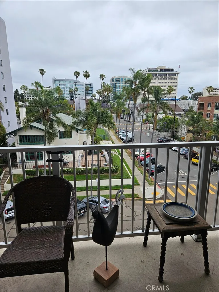 https://cdn.realtyfeed.com/cdn/127/306458862/8ace173f12f97b4d333fdb692d167e5b.webp