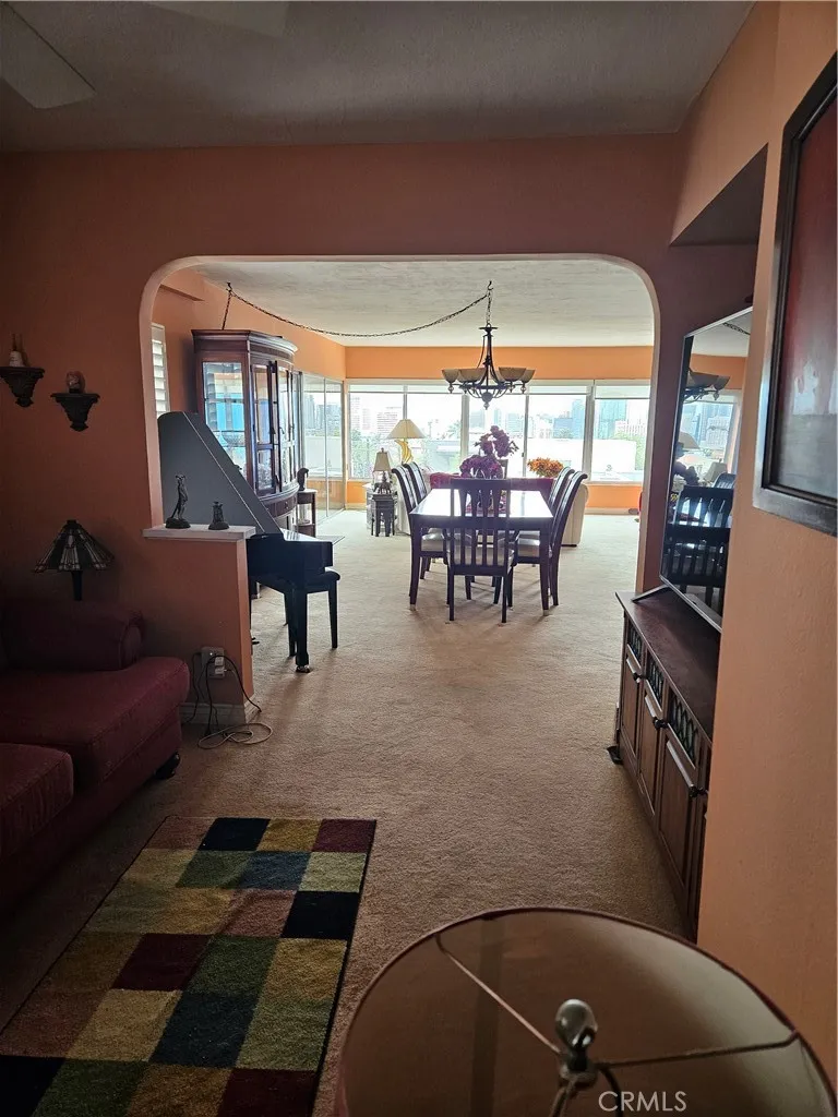 https://cdn.realtyfeed.com/cdn/127/306458862/ac9ce4a32ba4218f74d802a4b580a562.webp