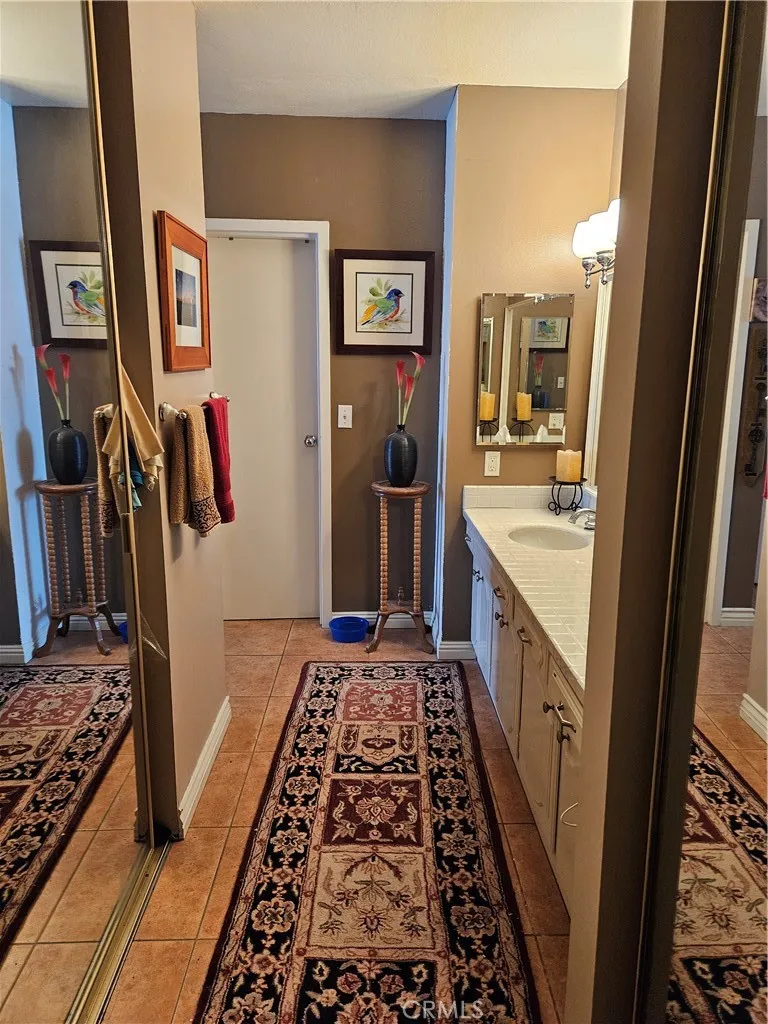 https://cdn.realtyfeed.com/cdn/127/306458862/bda94e707ae96c4a5285d9bd2d5d947f.webp
