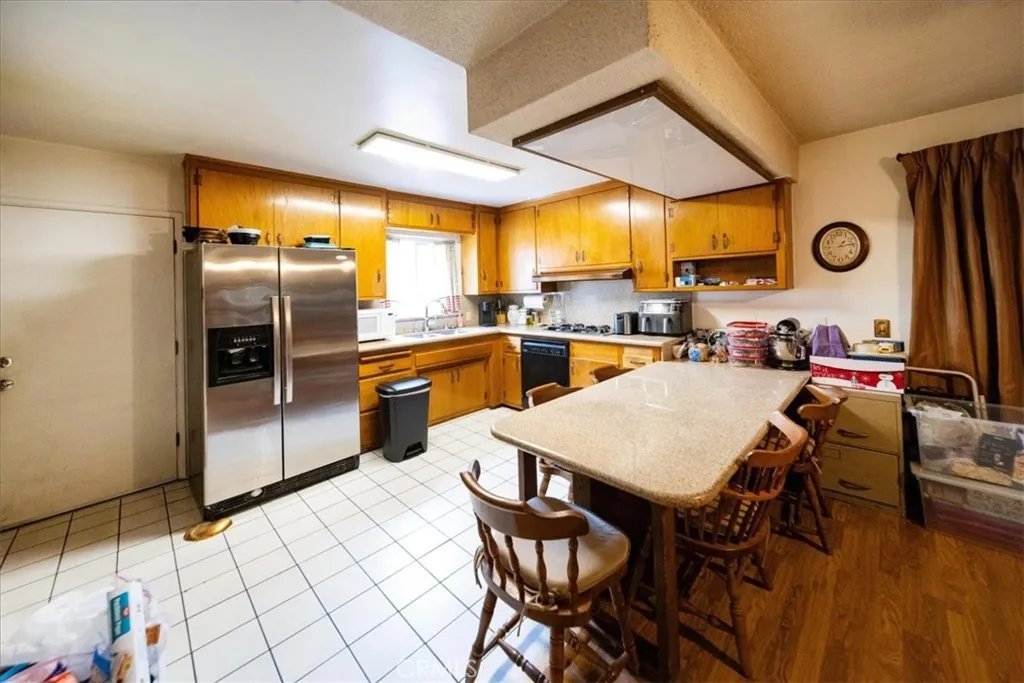 https://cdn.realtyfeed.com/cdn/127/306458976/bae8f6713de1ecfd812da30d16585dba.webp