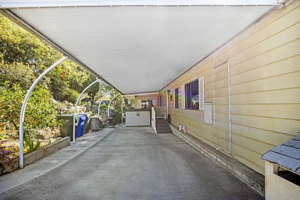https://cdn.realtyfeed.com/cdn/127/306459006/2d04d8f09f849b7eb6aef2e1a55a4cf0.webp