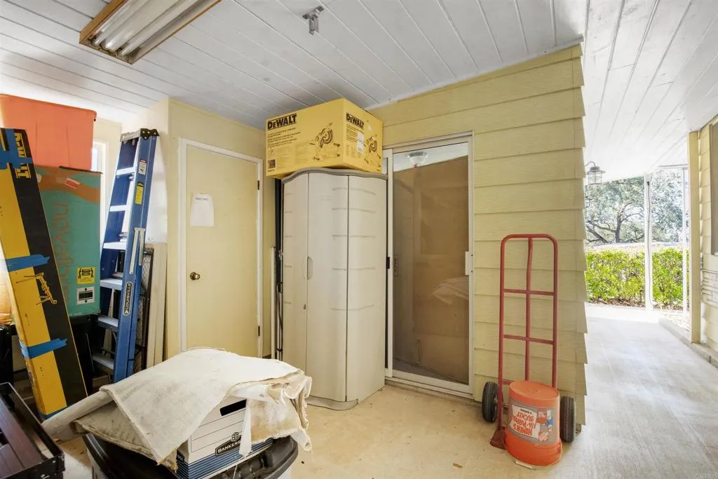 https://cdn.realtyfeed.com/cdn/127/306459006/4a99216c7903841d8bd42661c7efb0a0.webp