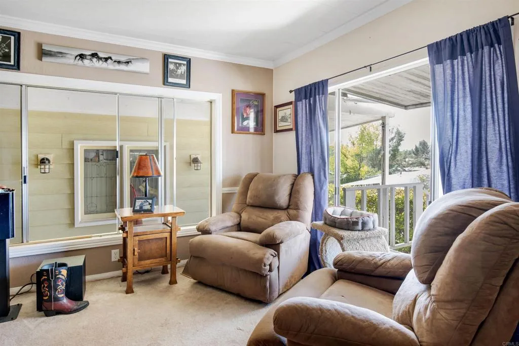 https://cdn.realtyfeed.com/cdn/127/306459006/8f738b0edcba43b75fe05928307392ef.webp