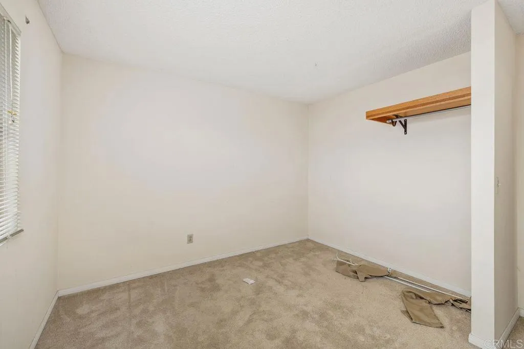 https://cdn.realtyfeed.com/cdn/127/306459007/9215742335987769a8af43f2381ce5d5.webp