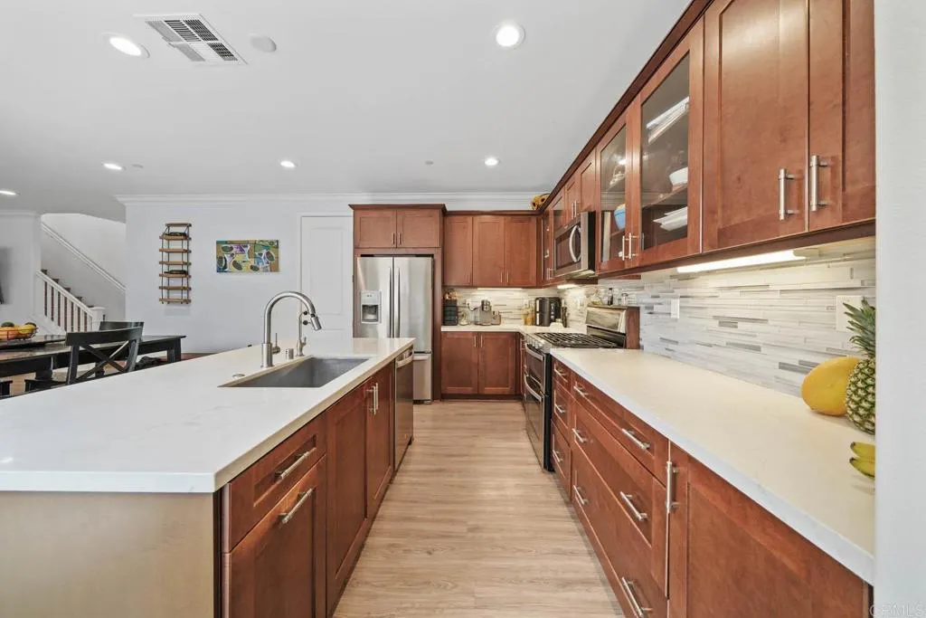 https://cdn.realtyfeed.com/cdn/127/306459009/5d7f58c2f0420ec1b799add5742d2aa0.webp