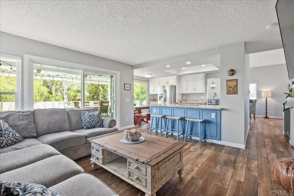https://cdn.realtyfeed.com/cdn/127/306459110/e1c7302ac7bc6d97ae588cf6b4cc613f.webp