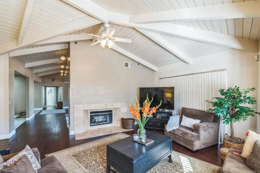 https://cdn.realtyfeed.com/cdn/127/306459137/cdbfdd50bf98778e89be17d9c386f5ea.webp