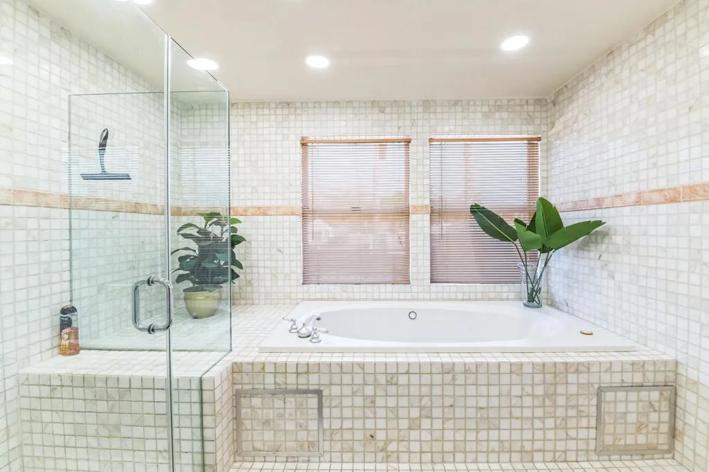 https://cdn.realtyfeed.com/cdn/127/306459137/de3862c5b486899d7a01024130735c3f.webp