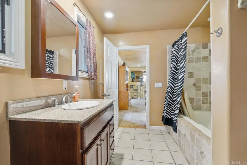https://cdn.realtyfeed.com/cdn/127/306459186/15f57f3f0a787d3ba28529377a7f3bdc.webp