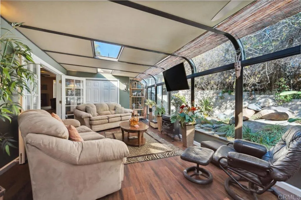 https://cdn.realtyfeed.com/cdn/127/306459186/70fa54017d70b254c88ff4602259f092.webp