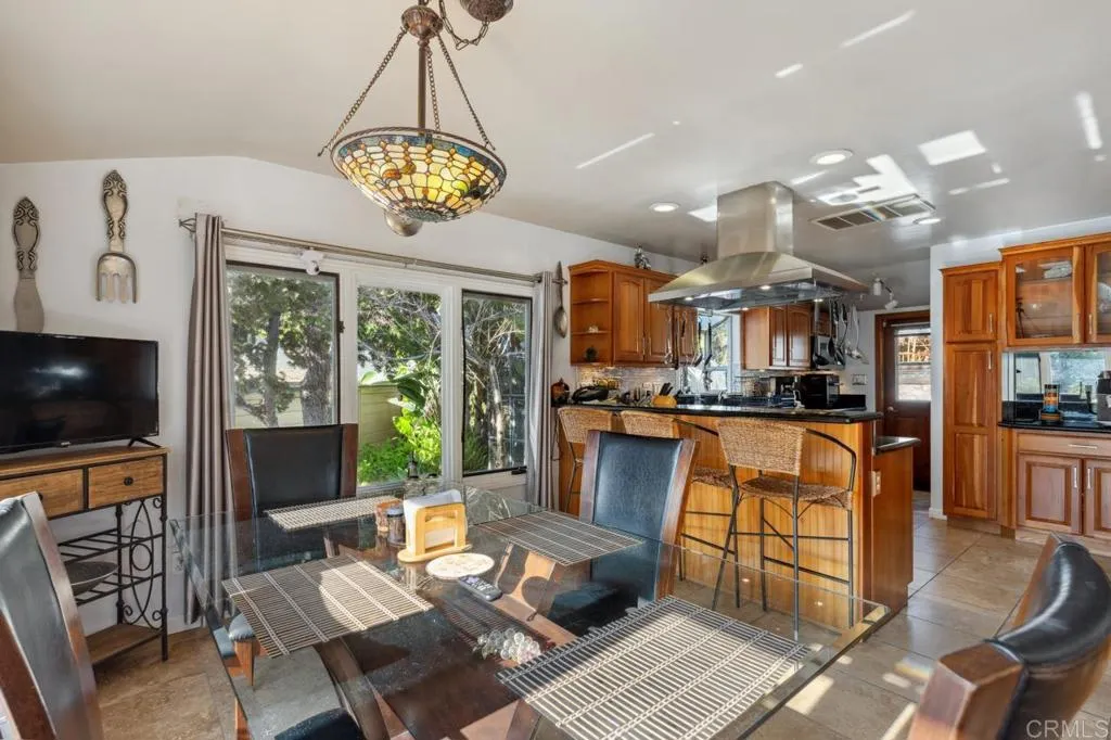 https://cdn.realtyfeed.com/cdn/127/306459186/933238067c56d5f2327a640cbf3fc494.webp