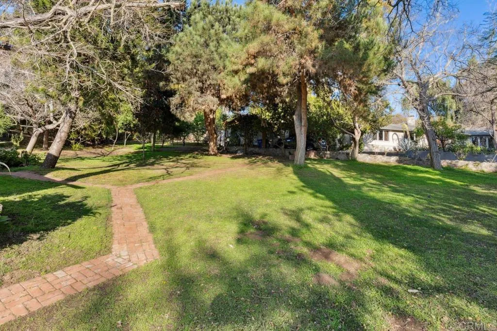 https://cdn.realtyfeed.com/cdn/127/306459186/b651cfcd03548b37806466fee35639e5.webp
