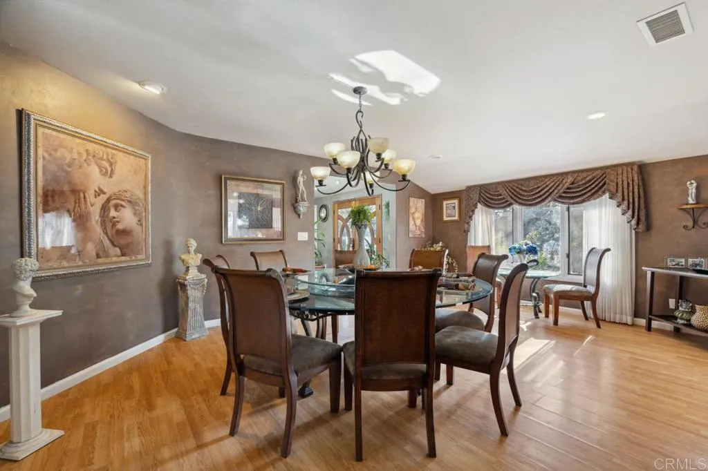 https://cdn.realtyfeed.com/cdn/127/306459186/bd5ab1d62a76c41fe67199050195331e.webp