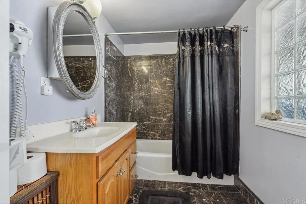 https://cdn.realtyfeed.com/cdn/127/306459186/d7ab1c132685647b23f8d7d8a4b151d2.webp