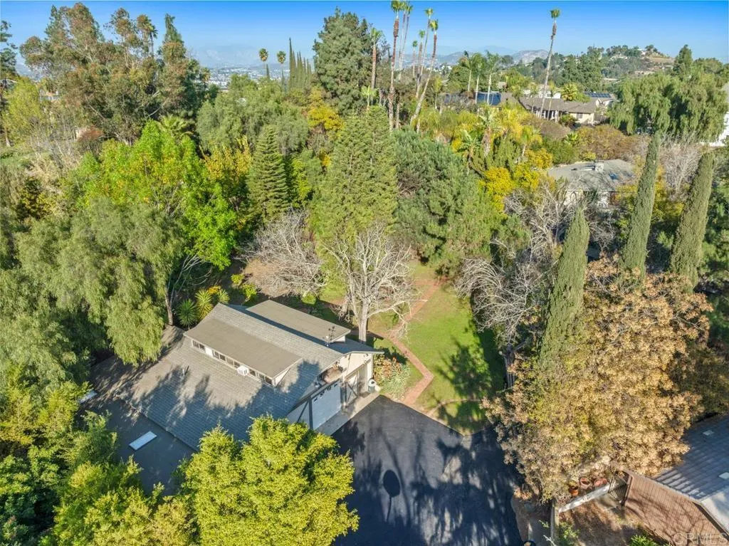 https://cdn.realtyfeed.com/cdn/127/306459186/dcdf49f18b3fa31f872ff395c4b04809.webp