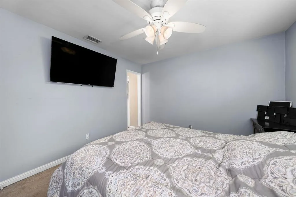 https://cdn.realtyfeed.com/cdn/127/306459203/24713dcbb804a125cbfe05d00454069a.webp