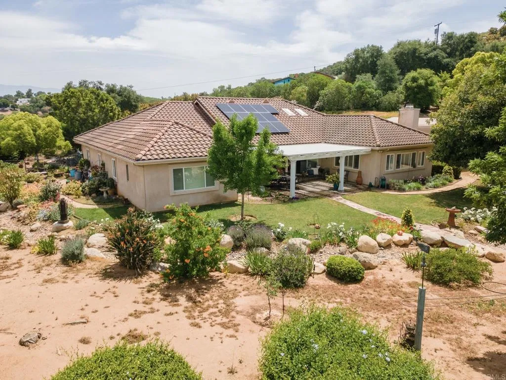 https://cdn.realtyfeed.com/cdn/127/306459206/3b38ae11e4a65cfaf1c50352af398287.webp