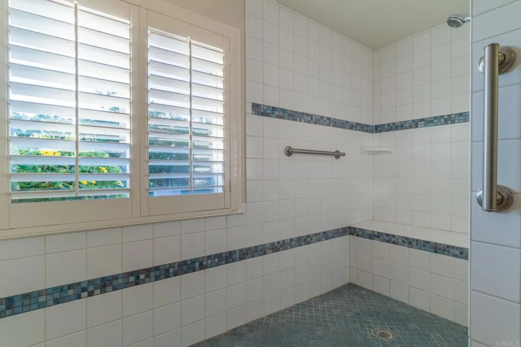 https://cdn.realtyfeed.com/cdn/127/306459206/95eb6d463b9f5d3fa4810d21a51c5b2a.webp
