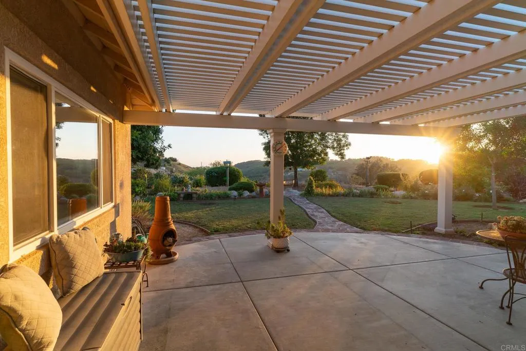https://cdn.realtyfeed.com/cdn/127/306459206/a357d9a98209c328dce8fcebfa9075e2.webp